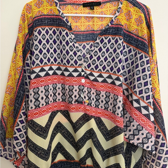 Sanctuary Tops - Sanctuary Multicolor Geometric V-Neck Tunic with Yellow Accents